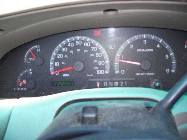 Ford F150 SLT 1 Ton Dually 4dr 35 Pickup Truck