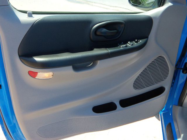 Ford F150 2000 photo 26