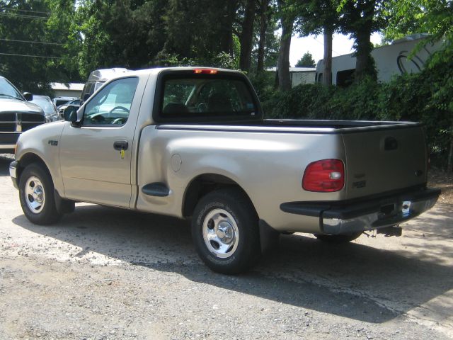 Ford F150 2000 photo 2