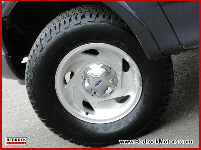 Ford F150 2000 photo 3