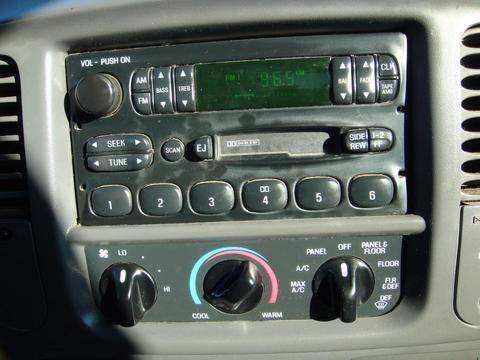 Ford F150 2000 photo 1