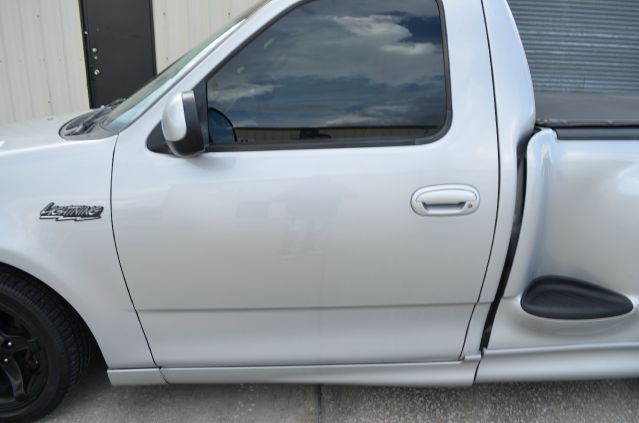 Ford F150 2000 photo 2