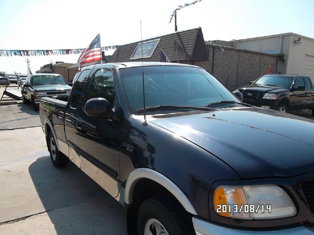 Ford F150 Reg Cab 108 WB Pickup Truck