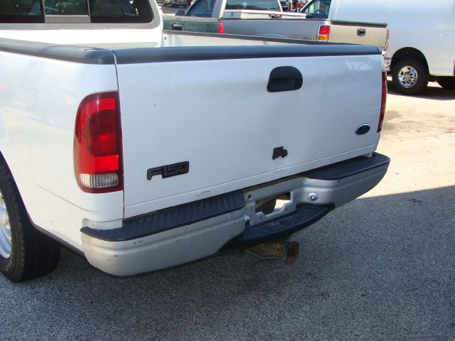 Ford F150 2000 photo 2