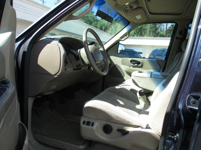 Ford F150 2500 SL Pickup Truck