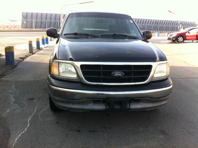 Ford F150 2001 photo 2