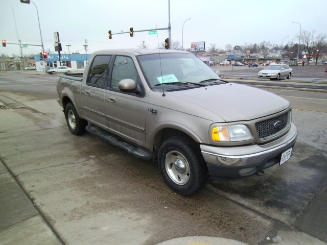 Ford F150 XLT Supercrew Short Bed 2WD Pickup Truck