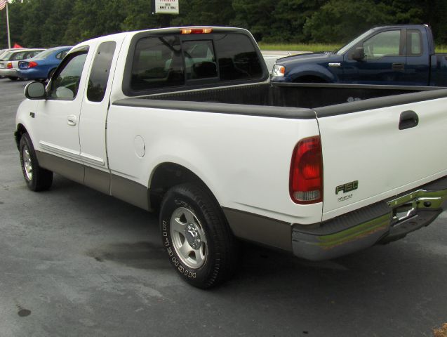 Ford F150 2001 photo 2