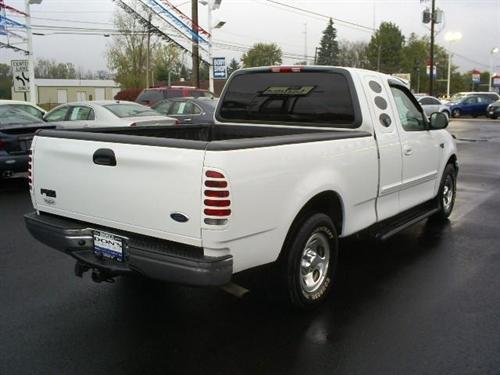 Ford F150 2001 photo 2