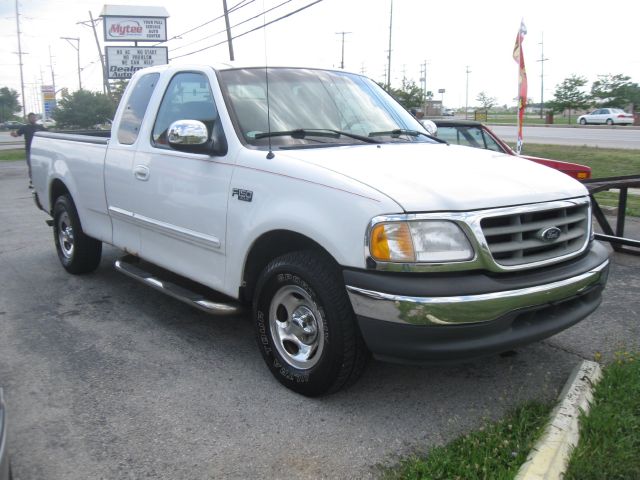 Ford F150 2001 photo 1