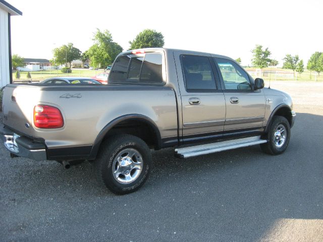 Ford F150 XLT Supercrew Short Bed 2WD Pickup Truck