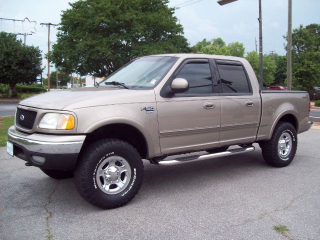 Ford F150 XLT Supercrew Short Bed 2WD Pickup Truck