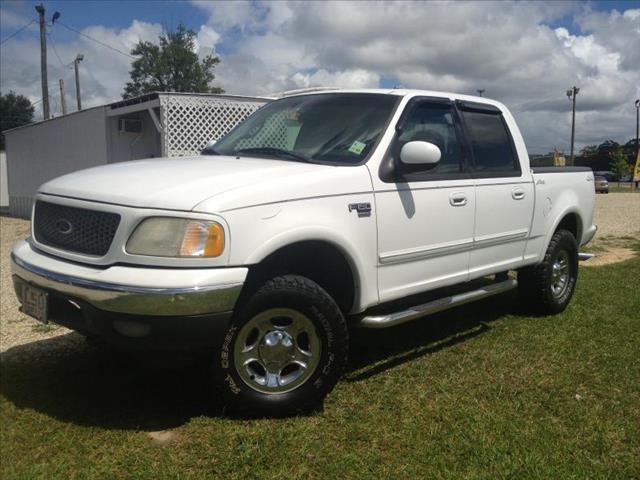 Ford F150 Ext Cab Shortbox XLT 4X4 Pickup Truck