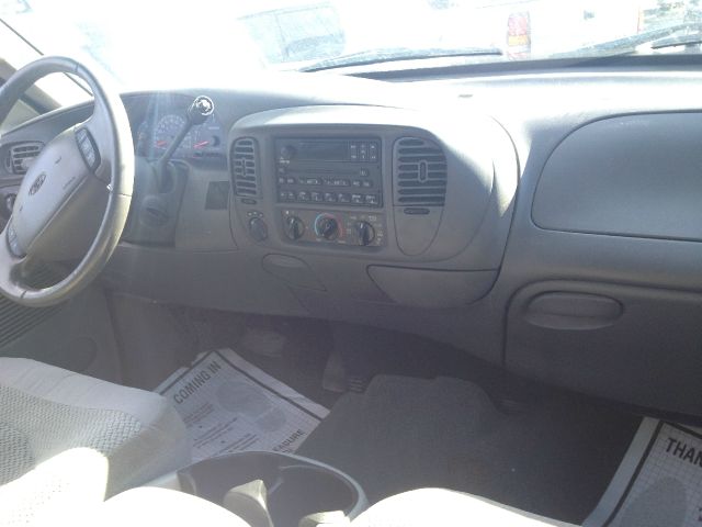 Ford F150 2001 photo 3