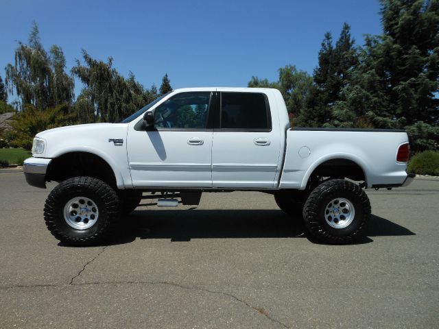 Ford F150 2001 photo 1