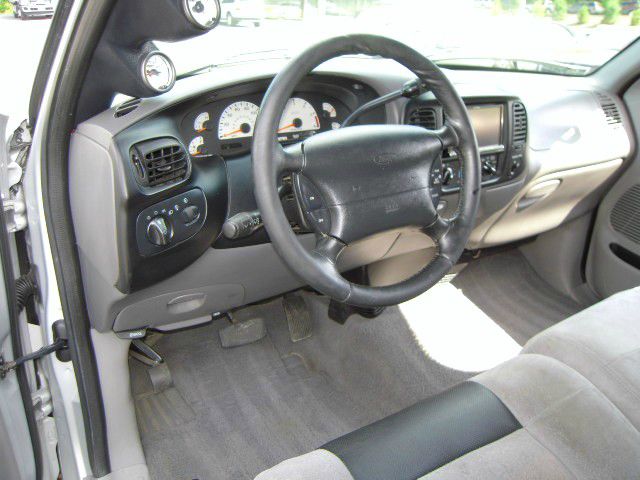 Ford F150 2001 photo 17