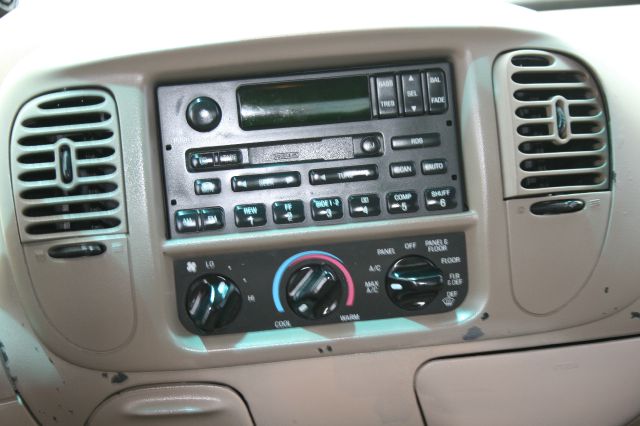 Ford F150 2001 photo 13