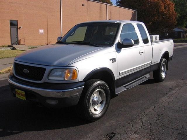 Ford F150 2001 photo 2