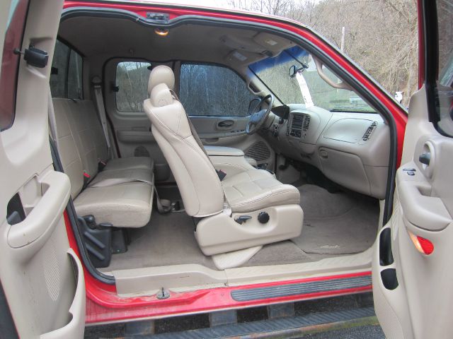 Ford F150 2001 photo 2