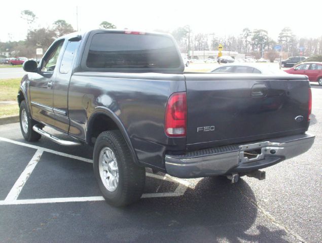 Ford F150 2001 photo 2