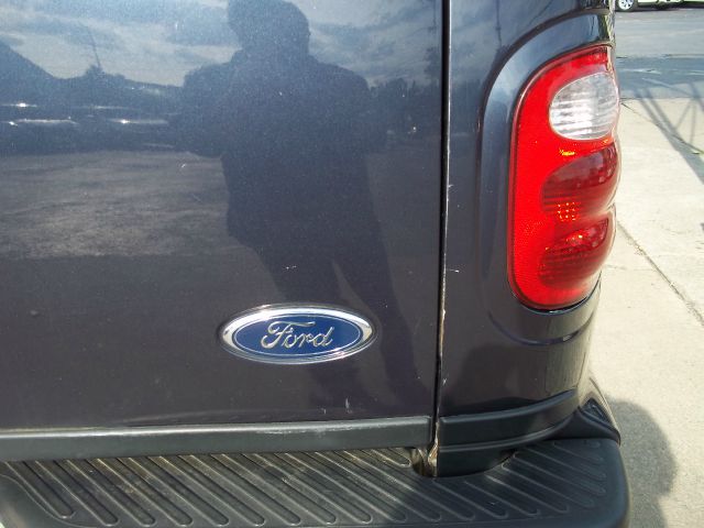 Ford F150 2001 photo 4