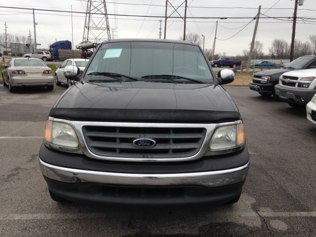 Ford F150 2001 photo 2