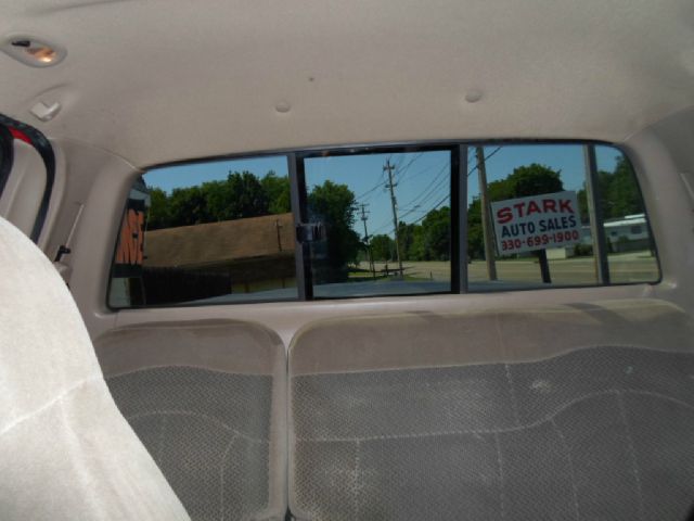 Ford F150 2001 photo 2