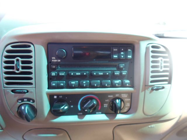 Ford F150 2001 photo 8