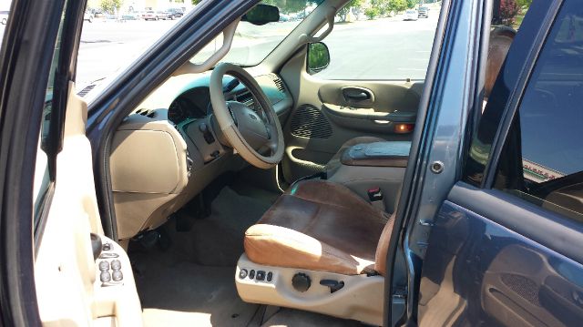 Ford F150 2001 photo 2