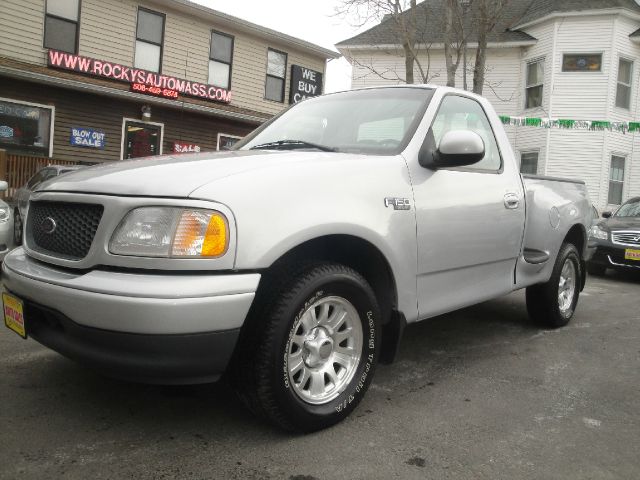 Ford F150 2001 photo 2