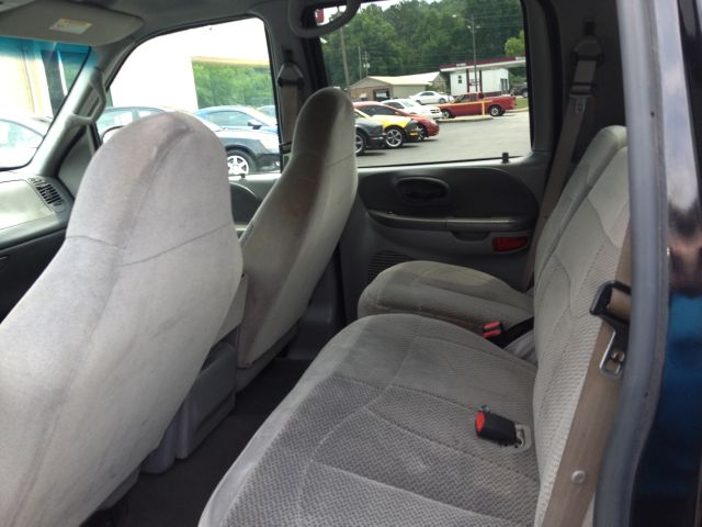 Ford F150 740il 4dr Sdn Sedan Pickup Truck