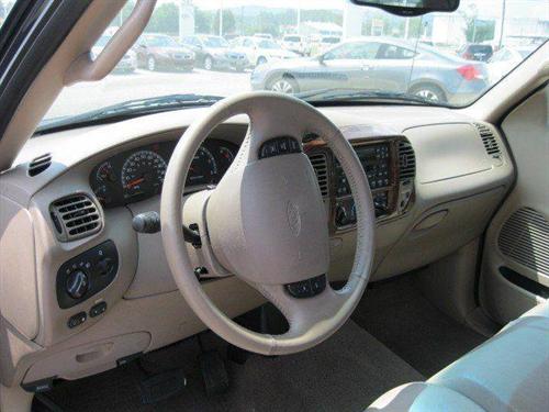 Ford F150 2001 photo 1