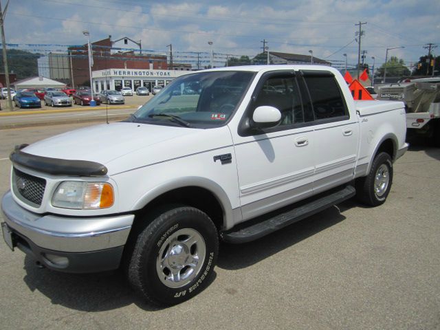 Ford F150 XLT Supercrew Short Bed 2WD Pickup Truck