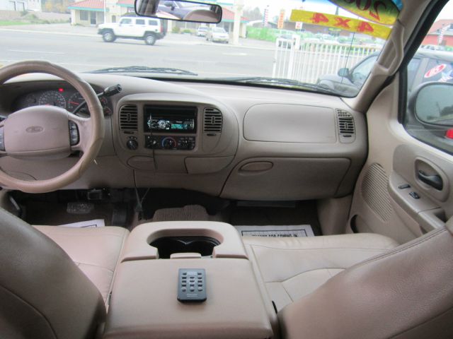 Ford F150 2500 SL Pickup Truck