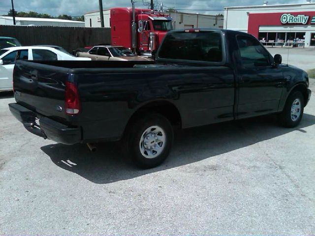 Ford F150 2001 photo 2