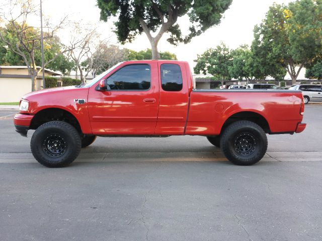 Ford F150 2001 photo 1