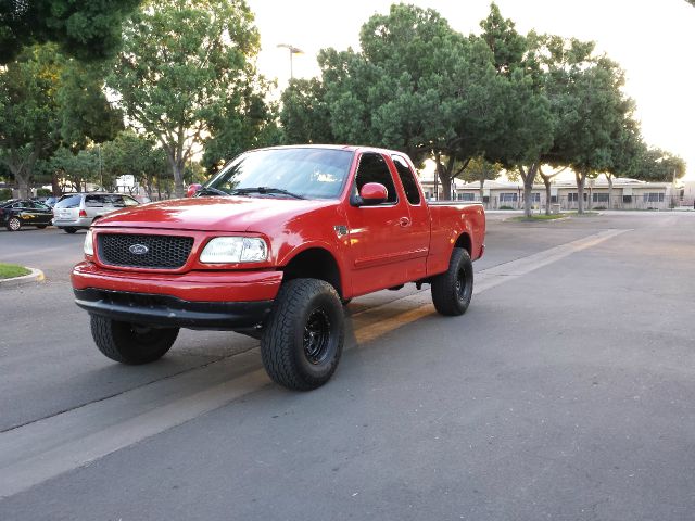 Ford F150 2001 photo 2