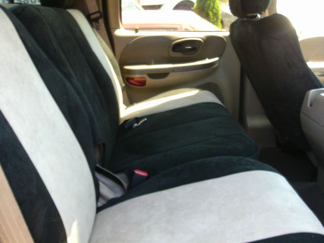 Ford F150 2001 photo 2