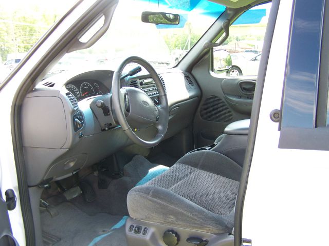 Ford F150 2001 photo 1