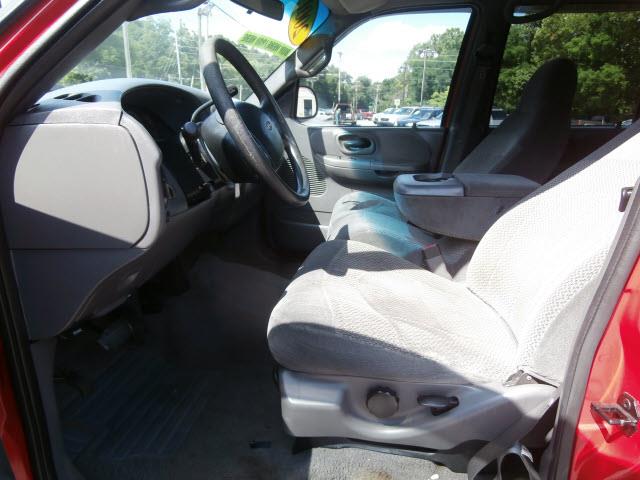 Ford F150 2001 photo 1