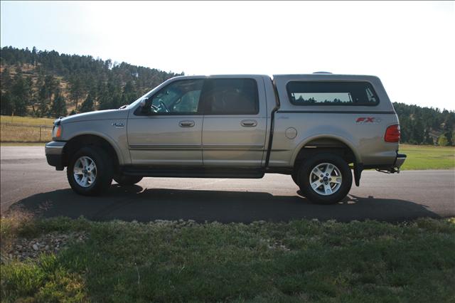 Ford F150 LT Z-71 Crew Cab 4x4 Pickup