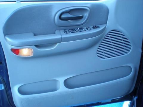 Ford F150 2002 photo 1