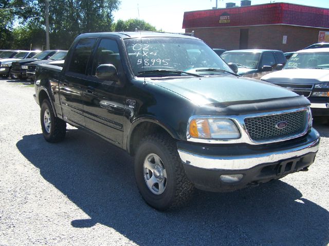 Ford F150 LT Crew Cab Pickup Truck