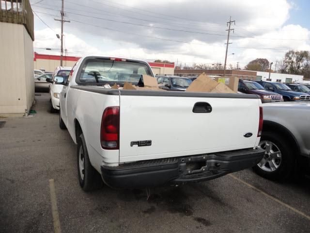 Ford F150 2002 photo 2