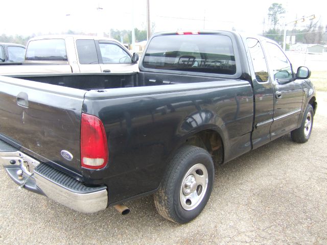 Ford F150 2002 photo 2