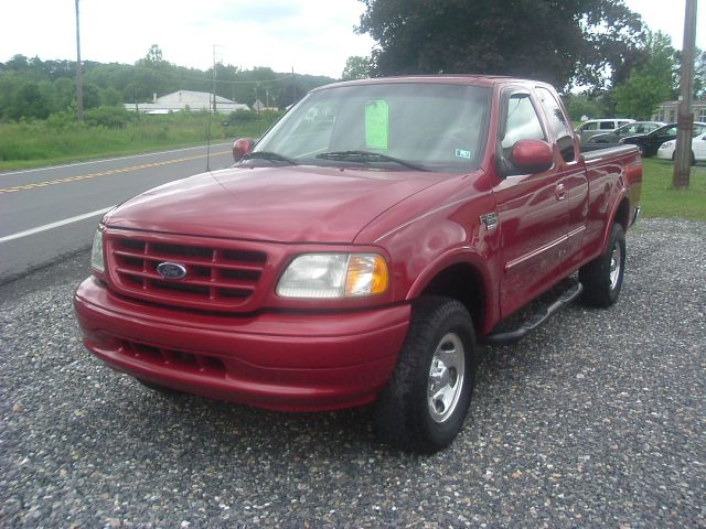 Ford F150 SLT 1 Ton Dually 4dr 35 Pickup Truck