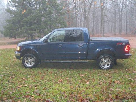 Ford F150 Sport 4WD Crew Cab Pickup