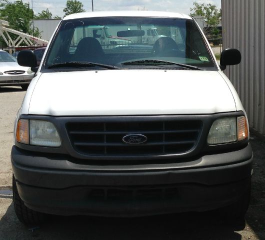 Ford F150 2002 photo 2