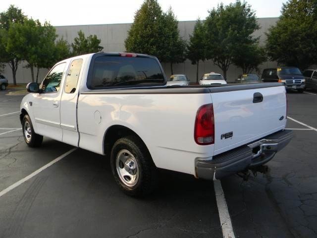 Ford F150 2002 photo 2
