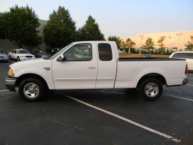 Ford F150 2002 photo 1
